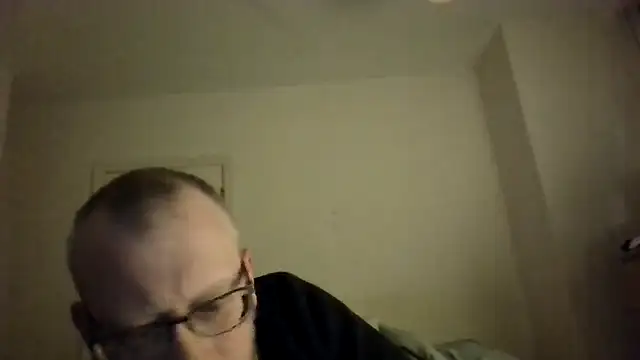 Snapshot of UnshodSixties chatting on March 26, 11:10 pm UnshodSixties online show from March 26, 11:10 pm