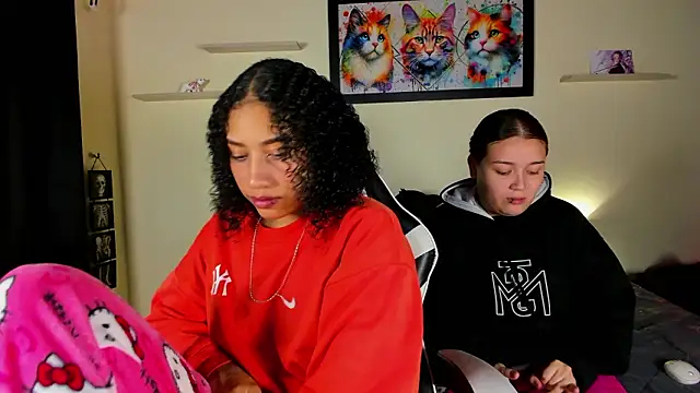 meredit cris23 online show from February 18, 3:13 am