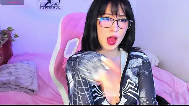 Snapshot of LoveMaki444 chatting on March 5, 5:36 am LoveMaki444 online show from March 5, 5:36 am