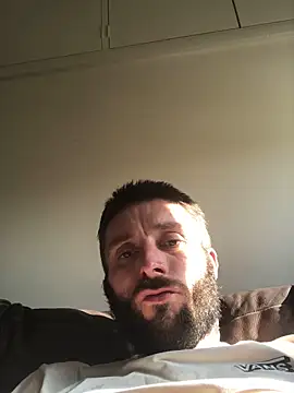 Snapshot of pezzerb7 chatting on June 30, 5:14 pm pezzerb7 online show from June 30, 5:14 pm