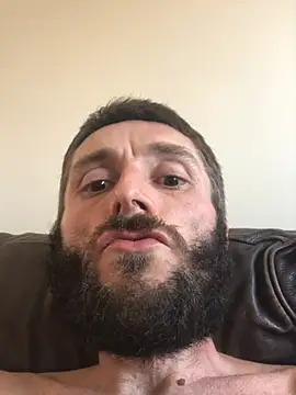 Snapshot of pezzerb7 chatting on July 14, 12:11 pm pezzerb7 online show from July 14, 12:11 pm