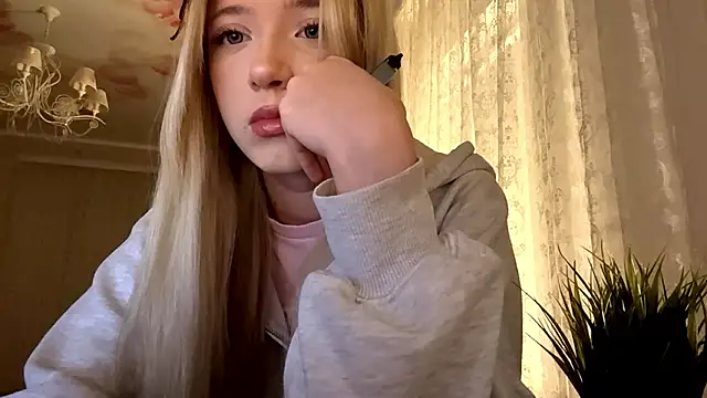 IvyArmbrister online show from March 6, 6:15 pm