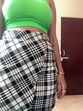 kavyababy00 online show from February 28, 5:41 am