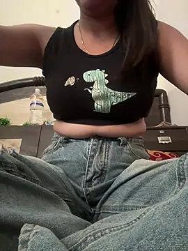 kavyababy00 online show from March 12, 8:53 am