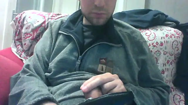 Snapshot of andre_italy chatting on March 11, 10:16 pm andre italy online show from March 11, 10:16 pm