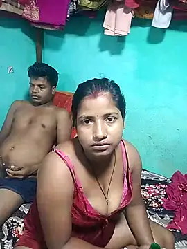 Snapshot of Your_deshibhabi25years chatting on July 5, 9:44 pm Your deshibhabi25years online show from July 5, 9:44 pm