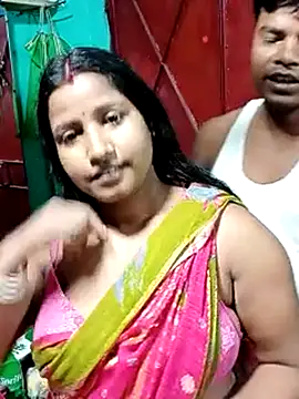 Snapshot of Your_deshibhabi25years chatting on July 23, 3:48 am Your deshibhabi25years online show from July 23, 3:48 am