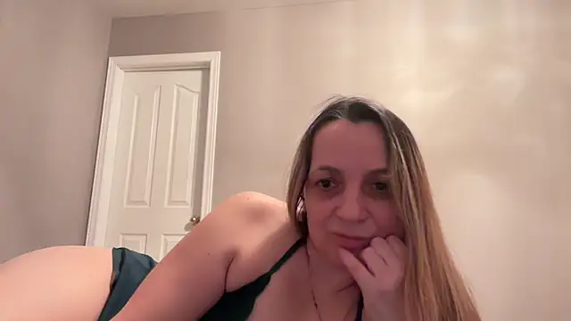 ShyFlameLive online show from February 11, 12:37 am