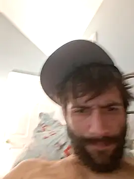 TrndSettr online show from February 3, 2:53 am