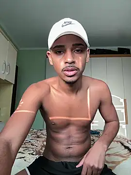 Snapshot of pretin19cm1 chatting on June 26, 7:18 pm pretin19cm1 online show from June 26, 7:18 pm