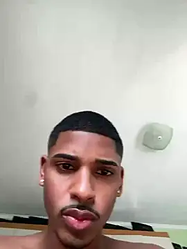 Snapshot of pretin19cm1 chatting on July 28, 6:20 pm pretin19cm1 online show from July 28, 6:20 pm