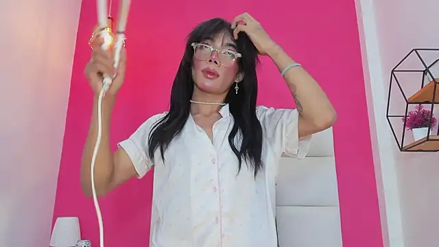 Baby doll XOXO online show from March 18, 4:26 am