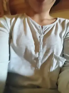 Snapshot of Suka-222 chatting on June 11, 5:16 am Suka-222 online show from June 11, 5:16 am