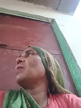 Snapshot of Muskan44s chatting on June 15, 1:24 pm Muskan44s online show from June 15, 1:24 pm