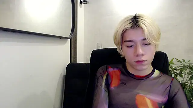 Snapshot of duvisex19 chatting on July 23, 1:58 am duvisex19 online show from July 23, 1:58 am