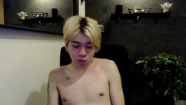 Snapshot of duvisex19 chatting on July 28, 2:51 am duvisex19 online show from July 28, 2:51 am