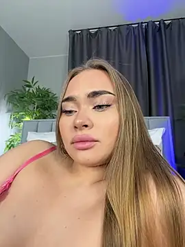 MonicaWestt online show from May 15, 7:04 am