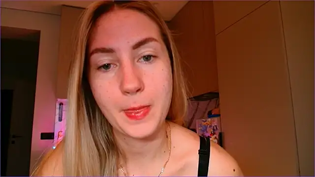 BluueSilk online show from January 9, 6:16 am