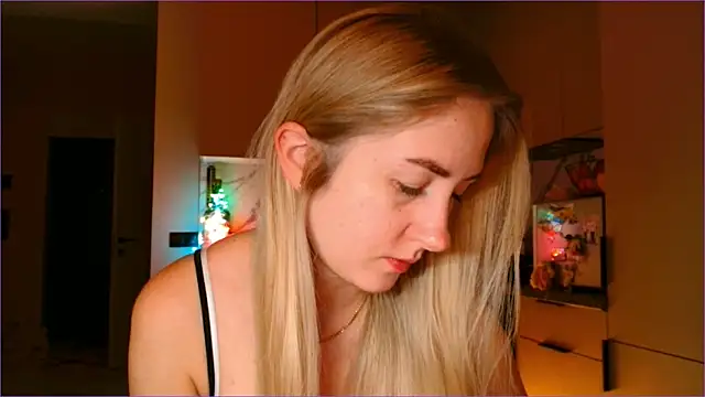 BluueSilk online show from February 19, 6:31 am