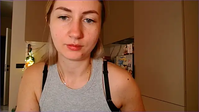 BluueSilk online show from March 13, 8:32 am