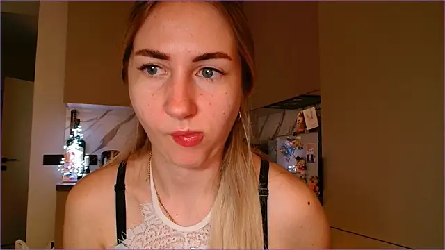 BluueSilk online show from March 20, 6:18 am