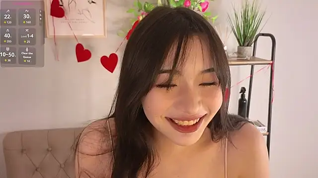 Snapshot of Noiry_Vuvez chatting on May 30, 8:06 pm Noiry Vuvez online show from May 30, 8:06 pm