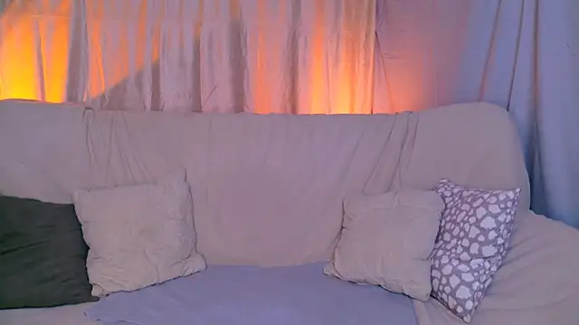 Snapshot of AliceChanel chatting on June 27, 2:49 am AliceChanel online show from June 27, 2:49 am