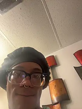 vexahleah online show from July 27, 6:37 pm