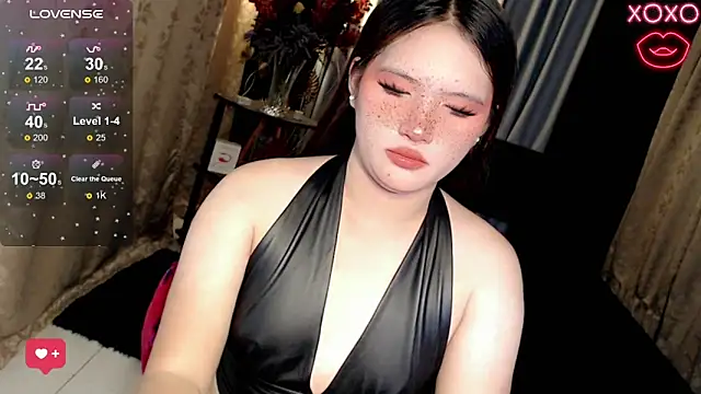 Snapshot of IsabellaXoXo69 chatting on May 8, 1:22 am IsabellaXoXo69 online show from May 8, 1:22 am