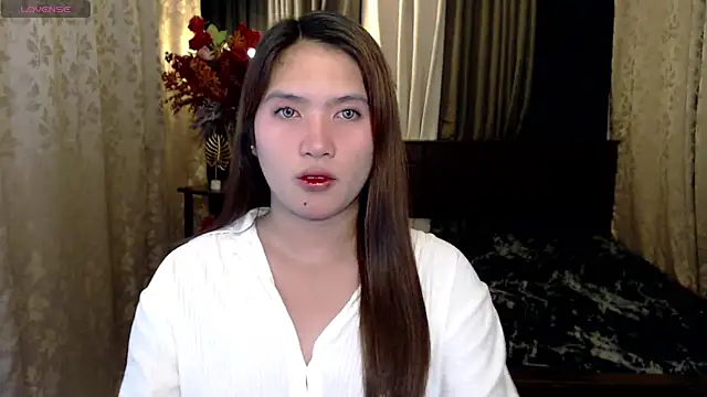 Snapshot of IsabellaXoXo69 chatting on June 7, 6:39 am IsabellaXoXo69 online show from June 7, 6:39 am