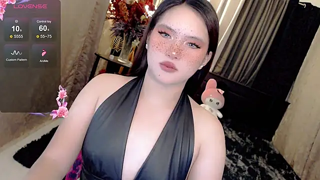 Snapshot of IsabellaXoXo69 chatting on June 15, 12:24 am IsabellaXoXo69 online show from June 15, 12:24 am