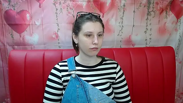 LilianaShine online show from April 30, 5:14 am