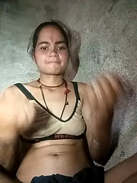 Sunali Bendre online show from April 23, 12:29 pm