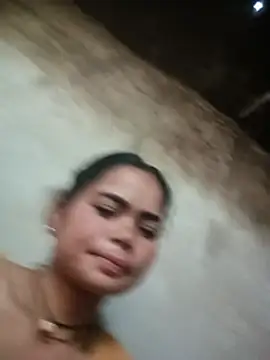 Snapshot of Sunali_Bendre chatting on May 15, 2:07 am Sunali Bendre online show from May 15, 2:07 am