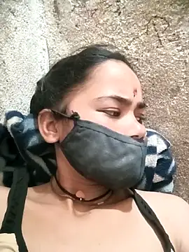 Snapshot of Sunali_Bendre chatting on June 17, 2:36 am Sunali Bendre online show from June 17, 2:36 am