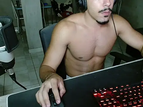Snapshot of menoquarenta chatting on April 16, 11:29 pm menoquarenta online show from April 16, 11:29 pm