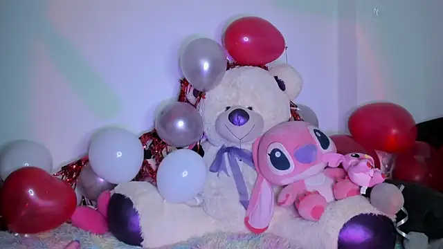 Kylievoos online show from February 19, 1:23 am