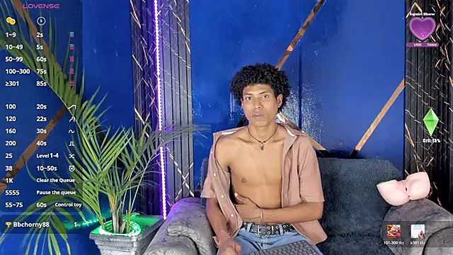 Walkers05 online show from May 25, 5:41 pm