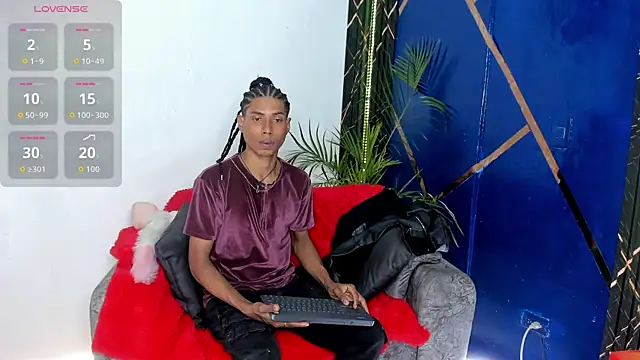 Walkers05 online show from June 26, 5:50 pm
