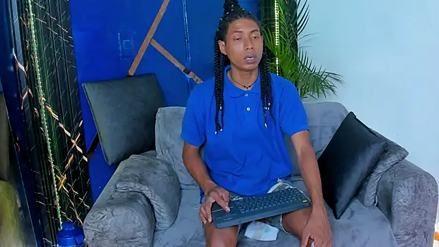 Walkers05 online show from July 15, 6:13 pm