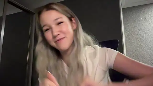 lilXdomiii online show from March 14, 8:14 pm