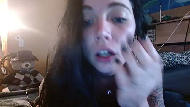 ahungkittykat online show from March 9, 2:43 pm