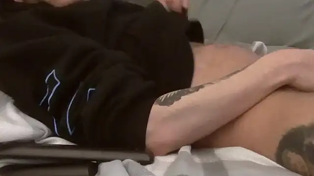 verscub6969 online show from March 15, 7:47 am