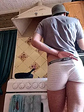 Snapshot of honeymannn chatting on April 9, 7:19 pm honeymannn online show from April 9, 7:19 pm