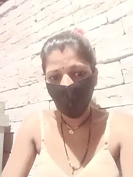 Snapshot of Divya-11431 chatting on June 7, 6:22 pm Divya-11431 online show from June 7, 6:22 pm