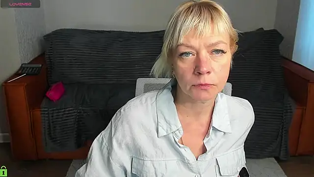 Ann Annise online show from May 11, 9:59 am
