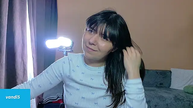 VandiFive online show from March 6, 9:55 pm