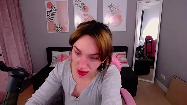 PollyRoseX online show from February 13, 7:26 am