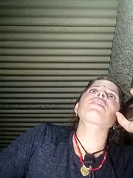 Lucky couple-1 online show from May 1, 6:01 pm