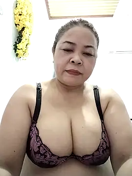 Baby-bigtits2026 online show from May 5, 10:12 am